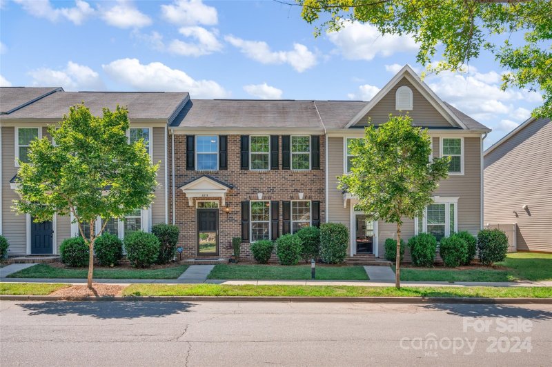 Property image 3 at 6874 Colonial Garden Drive, Huntersville, NC 28078