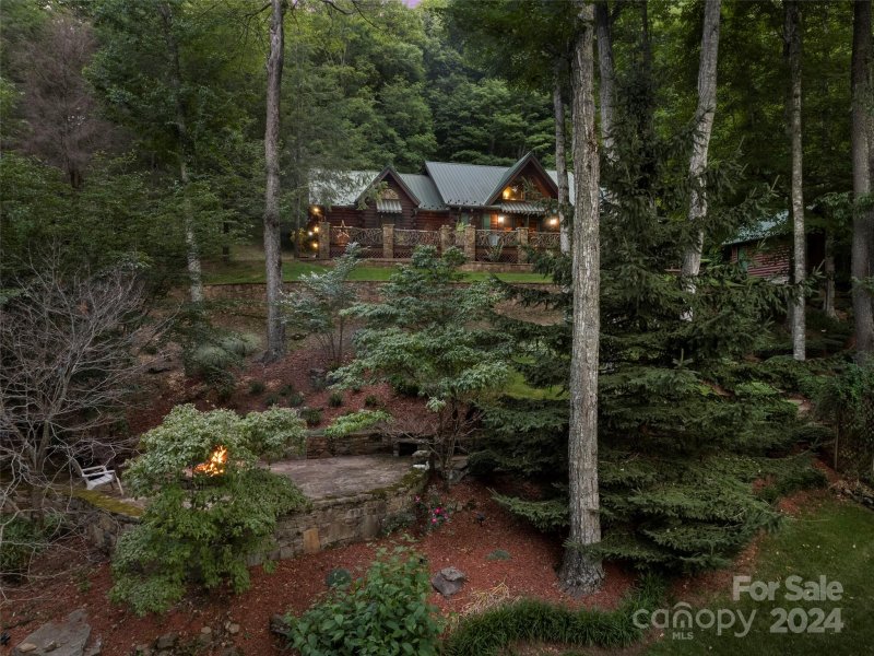 Property image 2 at 580 Flying Hawk Trail, Waynesville, NC 28786