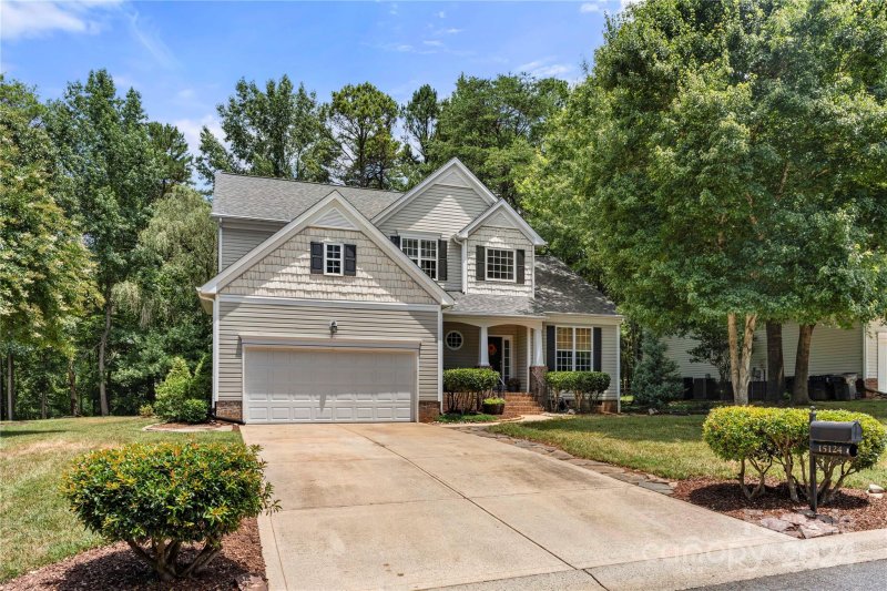 Property image 2 at 15124 Perthsire Court, Huntersville, NC 28078