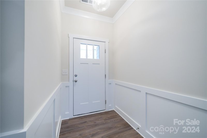 Property image 2 at 6713 Kinghurst Drive, Charlotte, NC 28216