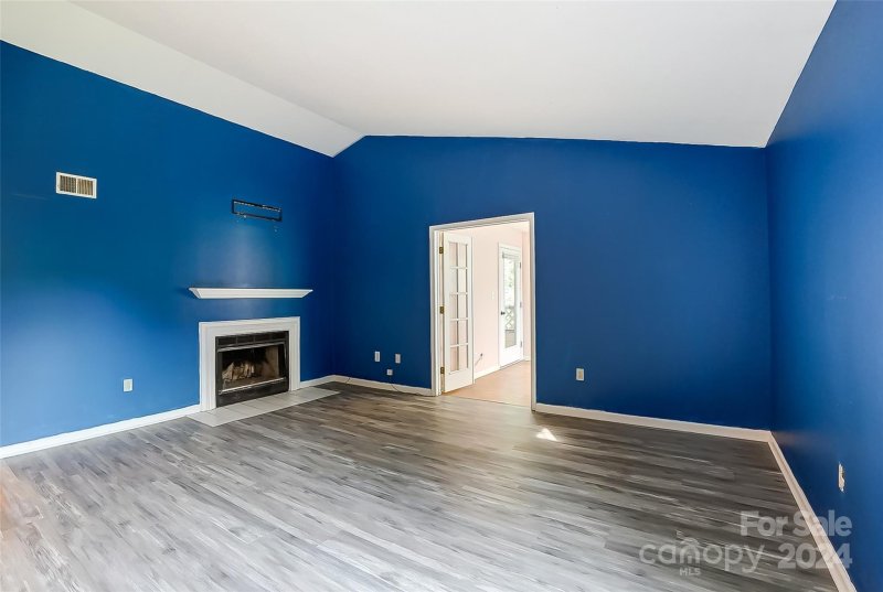 Property image 3 at 8117 Tremaine Court, Charlotte, NC 28227