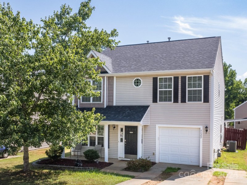 Property image 2 at 5622 Graypark Drive, Charlotte, NC 28269