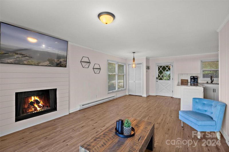 Property image 2 at 101 Mid Holiday Lane, Beech Mountain, NC 28604