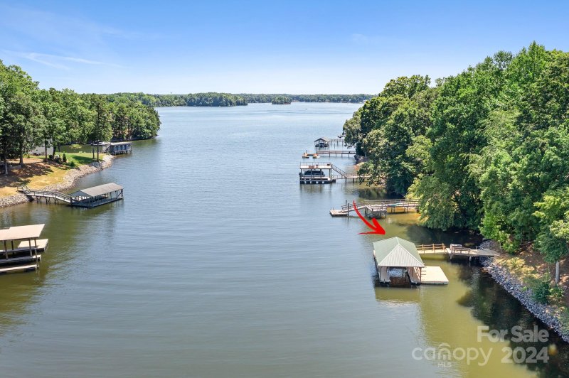 195 Paradise Peninsula Road