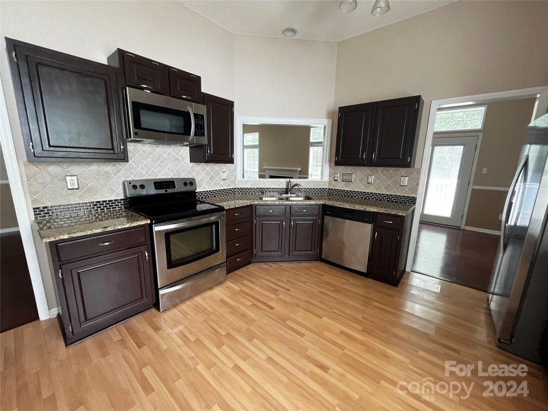 Property image 2 at 12121 Landing Green Drive, Charlotte, NC 28277