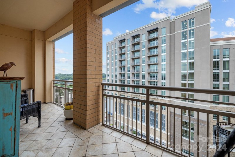 Property image 3 at 701 Royal Court, Charlotte, NC 28202
