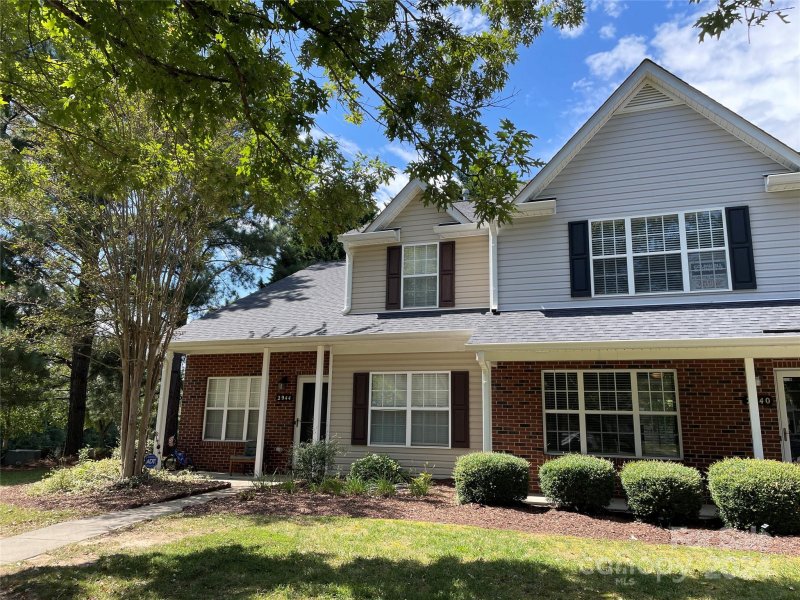 Property image 3 at 2940 Mayer House Court, Charlotte, NC 28214