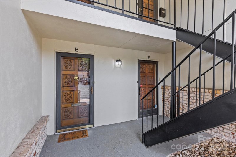 Property image 2 at 1708 Roxborough Road, Charlotte, NC 28211