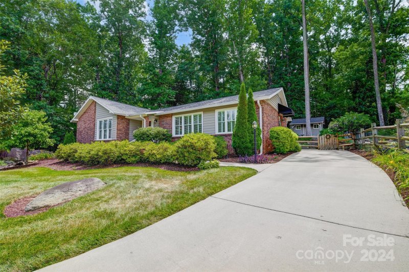 Property image 4 at 424 Pamela Street, Gastonia, NC 28054