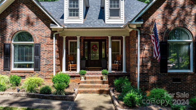 Property image 3 at 1442 Falcon Drive, Newton, NC 28658