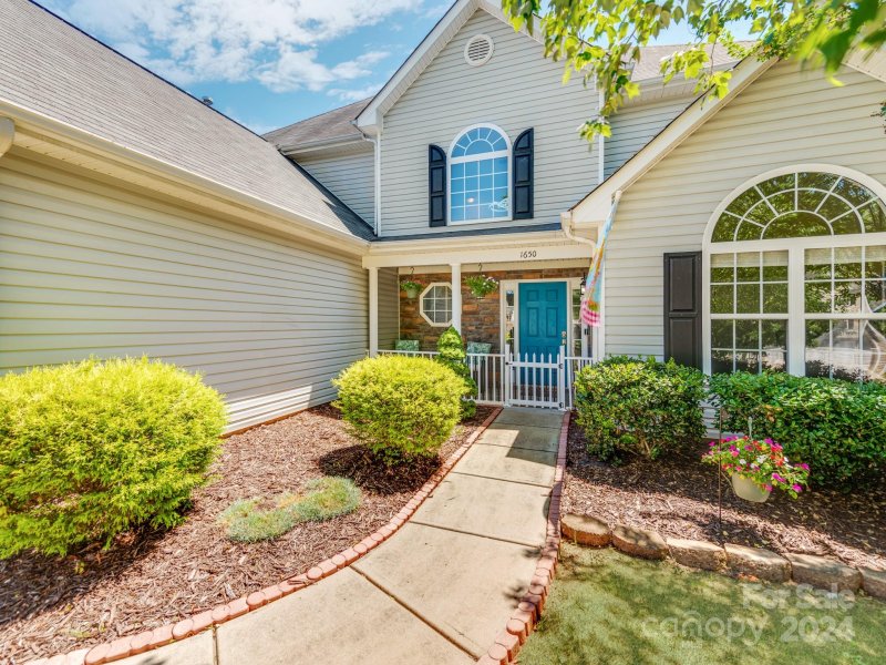 Property image 2 at 1650 Woods Lane, Denver, NC 28037