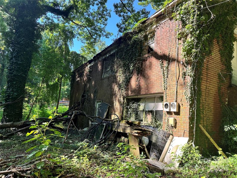 Property image 3 at 4225 Grove Street, Charlotte, NC 28269