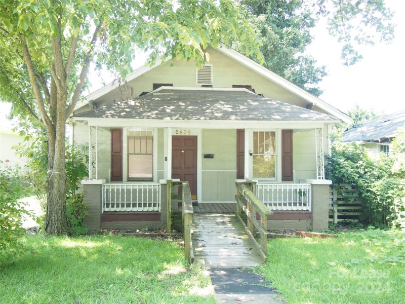 2409 Rozzelles Ferry Road