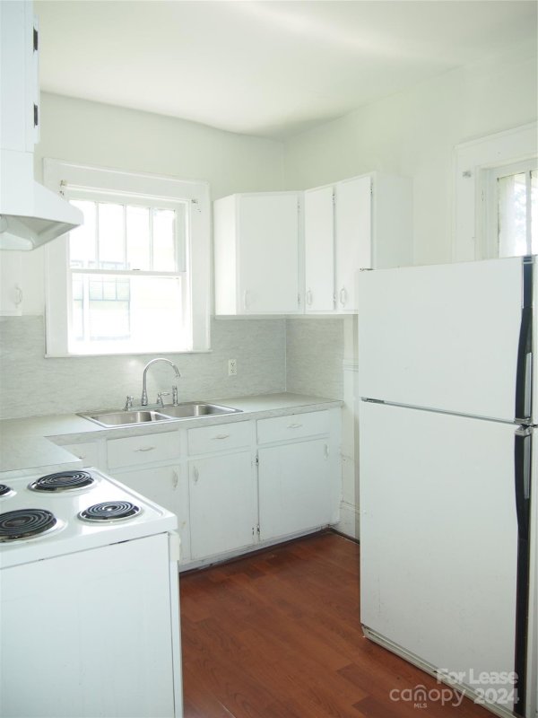 Property image 3 at 2409 Rozzelles Ferry Road, Charlotte, NC 28208