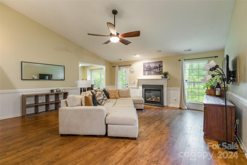 Property image 4 at 12321 Creektree Court, Charlotte, NC 28278
