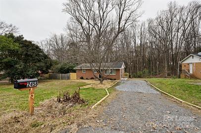 Property image 4 at 2458 Twin Avenue, Gastonia, NC 28052