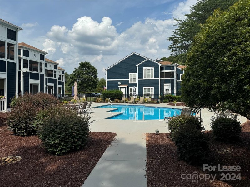 Property image 2 at 17542 Tuscany Lane, Cornelius, NC 28031