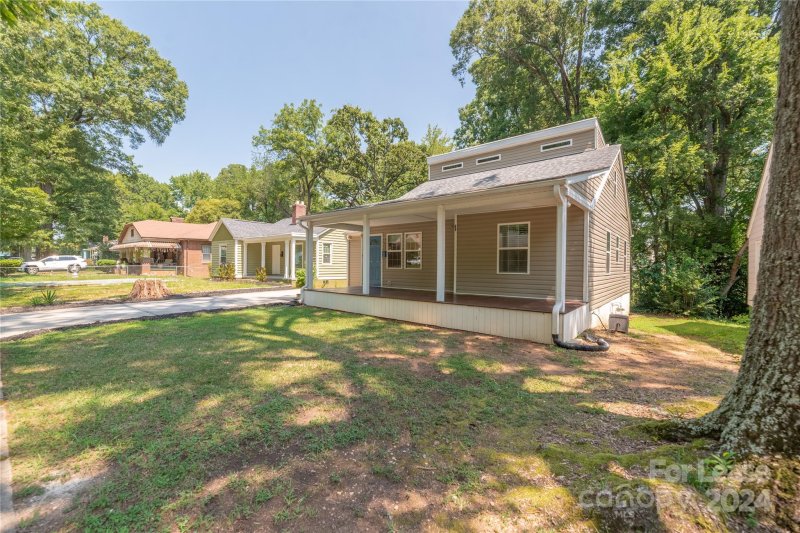 Property image 2 at 404 Keswick Avenue, Charlotte, NC 28206