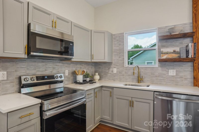 Property image 5 at 113 Ashe Street, York, SC 29745