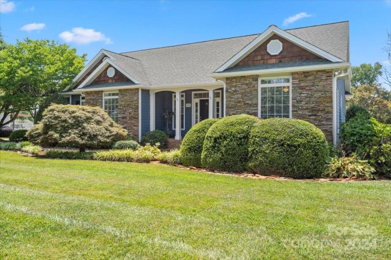 Property image 3 at 298 Canvasback Road, Mooresville, NC 28117