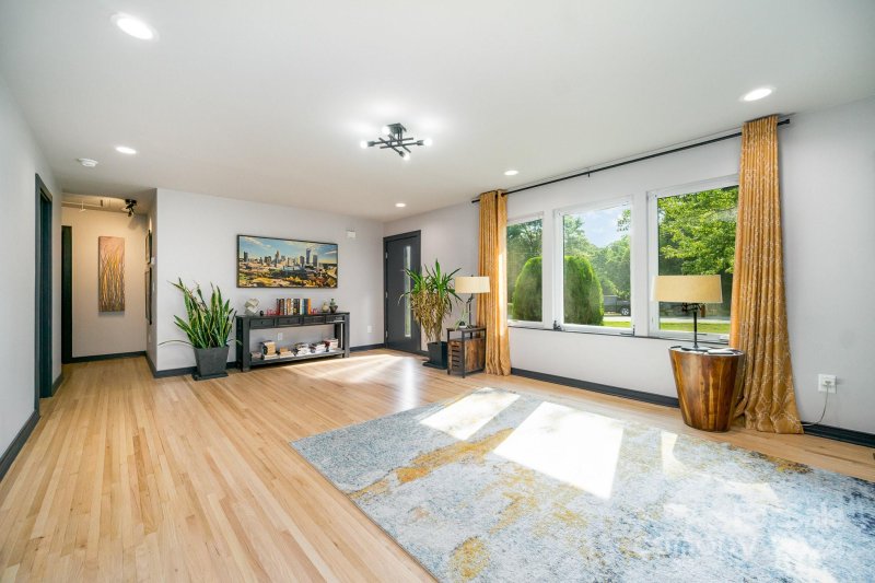 Property image 5 at 650 Fielding Road, Charlotte, NC 28214