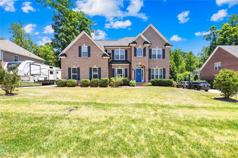 Property image 2 at 5425 Grayson Ridge Court, Gastonia, NC 28056