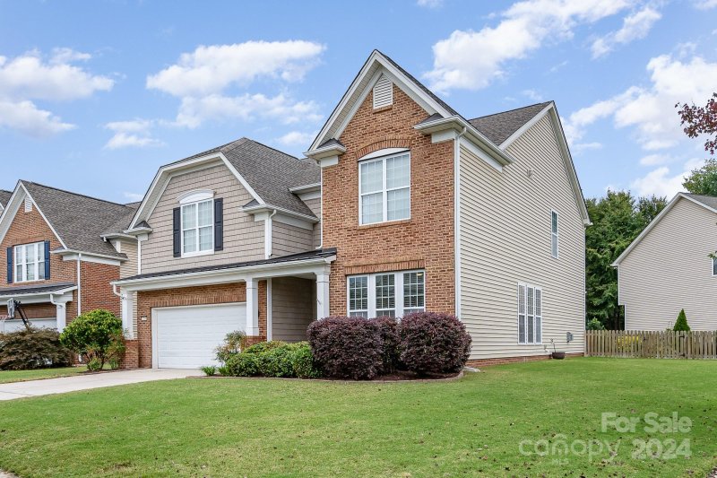 Property image 2 at 1299 Middlecrest Drive, Concord, NC 28027