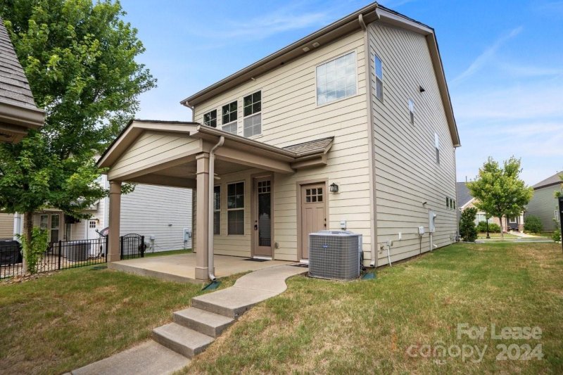 Property image 2 at 4013 Willow Green Place, Charlotte, NC 28206