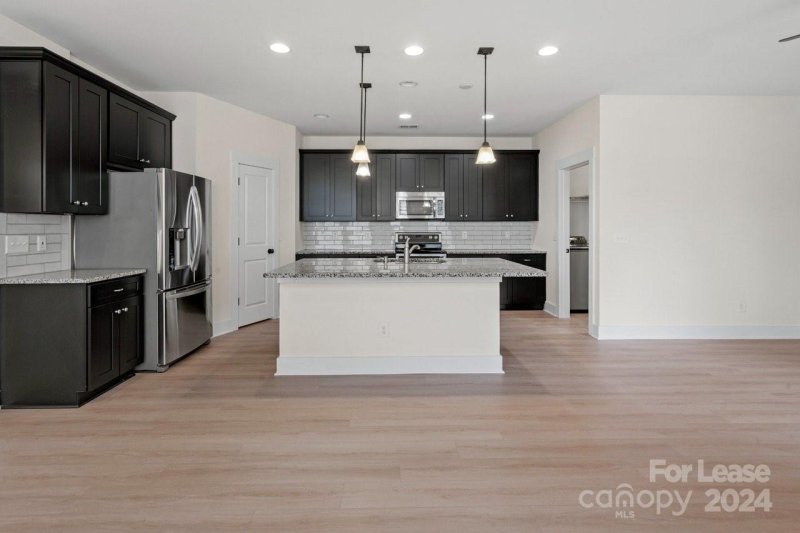 Property image 4 at 4013 Willow Green Place, Charlotte, NC 28206