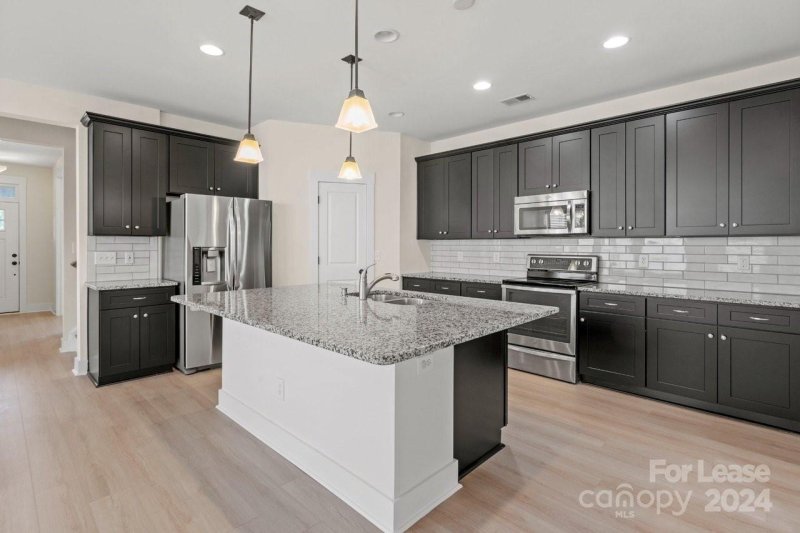 Property image 5 at 4013 Willow Green Place, Charlotte, NC 28206