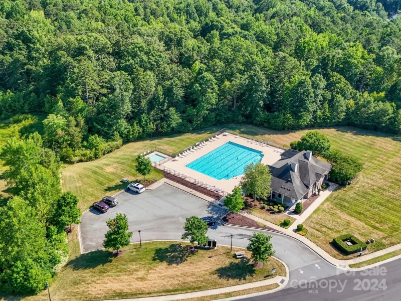 Property image 2 at 311 Crandon Road, Mount Holly, NC 28120