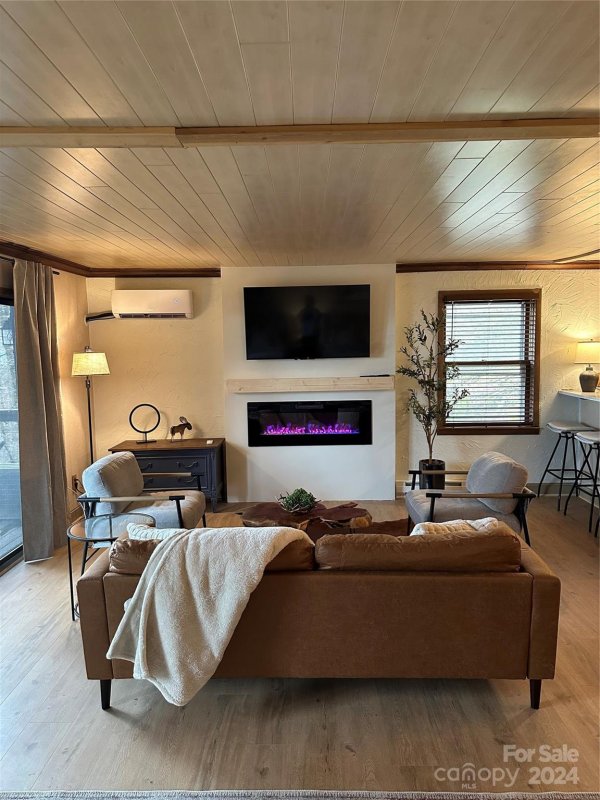 Property image 2 at 103 Mid Holiday Lane, Beech Mountain, NC 28604