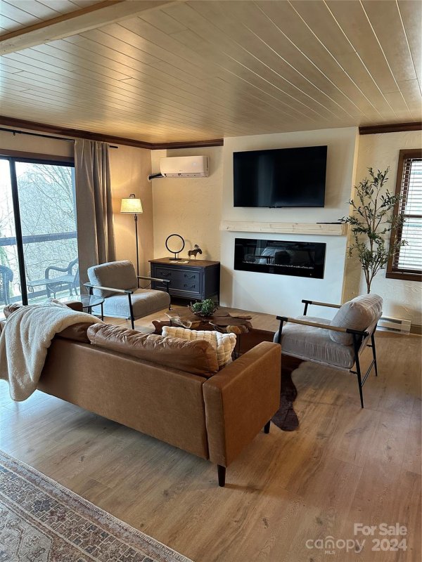 Property image 3 at 103 Mid Holiday Lane, Beech Mountain, NC 28604