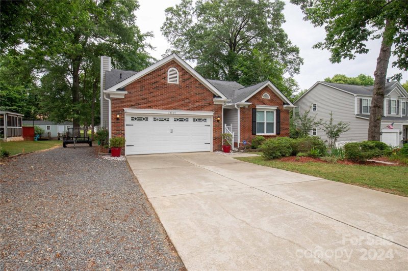 Property image 2 at 14001 Pytchley Lane, Charlotte, NC 28273
