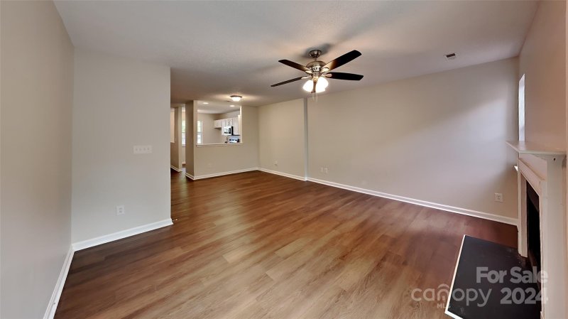 Property image 3 at 3842 Mosscroft Lane, Charlotte, NC 28215