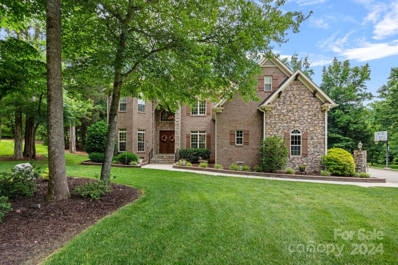 Property image 4 at 125 Elizabeth Brook Drive, Davidson, NC 28036