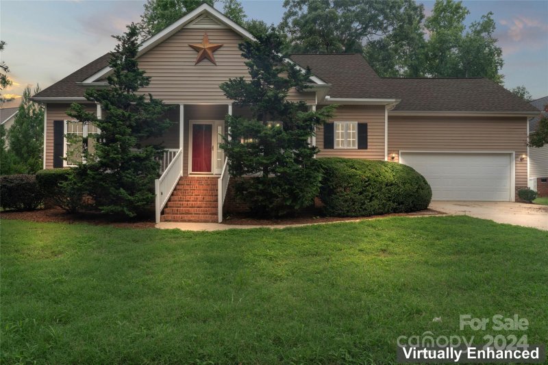 328 Coniston Place