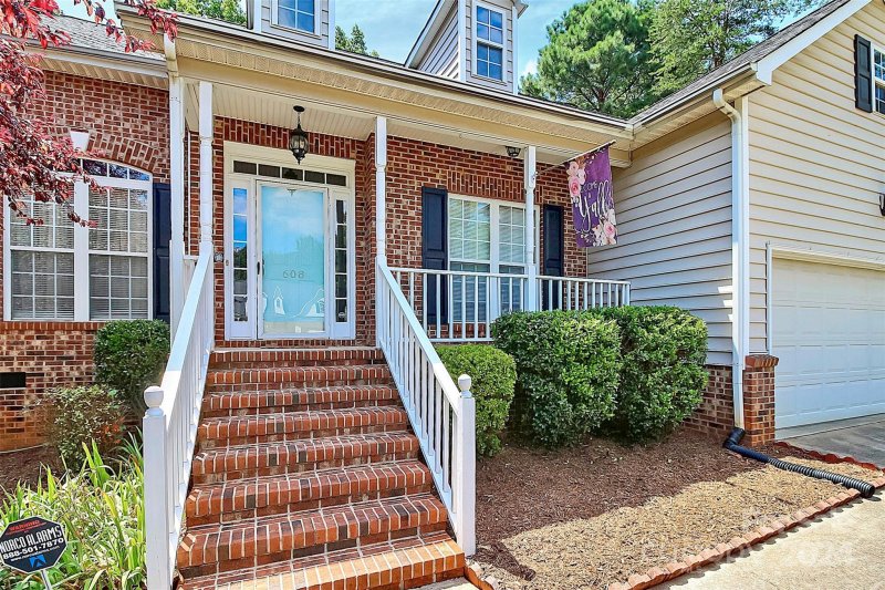 Property image 3 at 608 Stacy Ridge Road, Gastonia, NC 28052