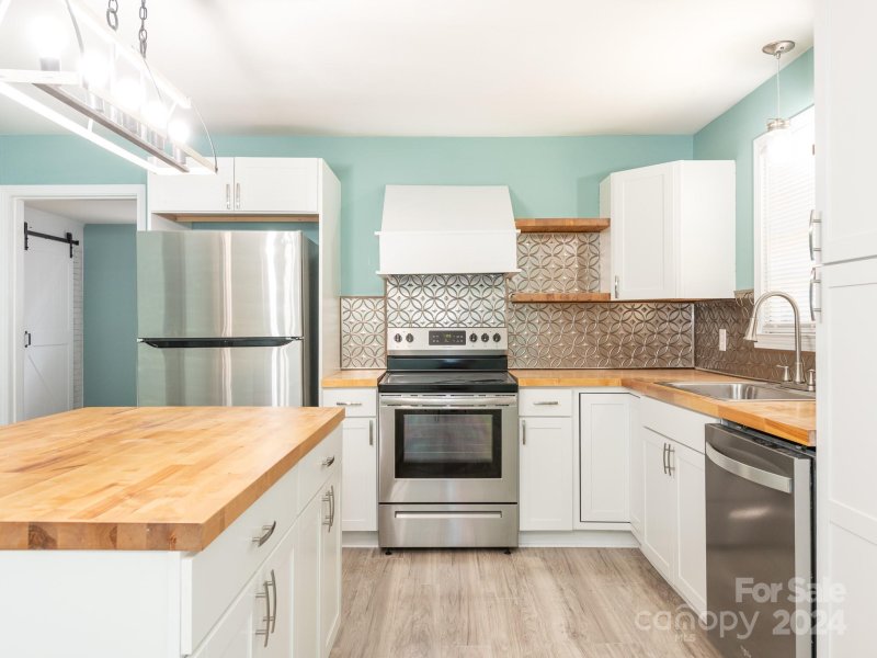 Property image 3 at 104 Delmont Court, Bessemer City, NC 28016