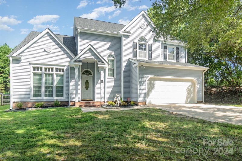 Property image 3 at 3000 Silver Birch Drive, Charlotte, NC 28269