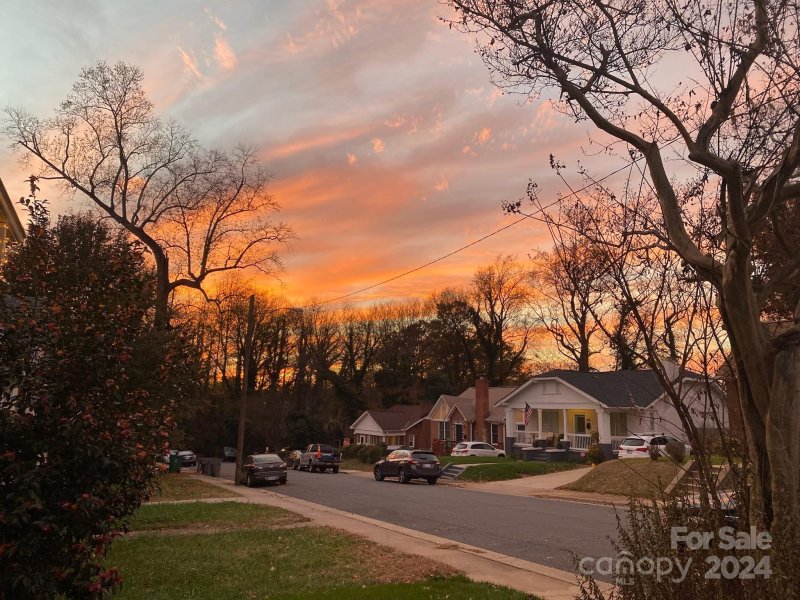 Property image 4 at 415 Woodvale Place, Charlotte, NC 28208