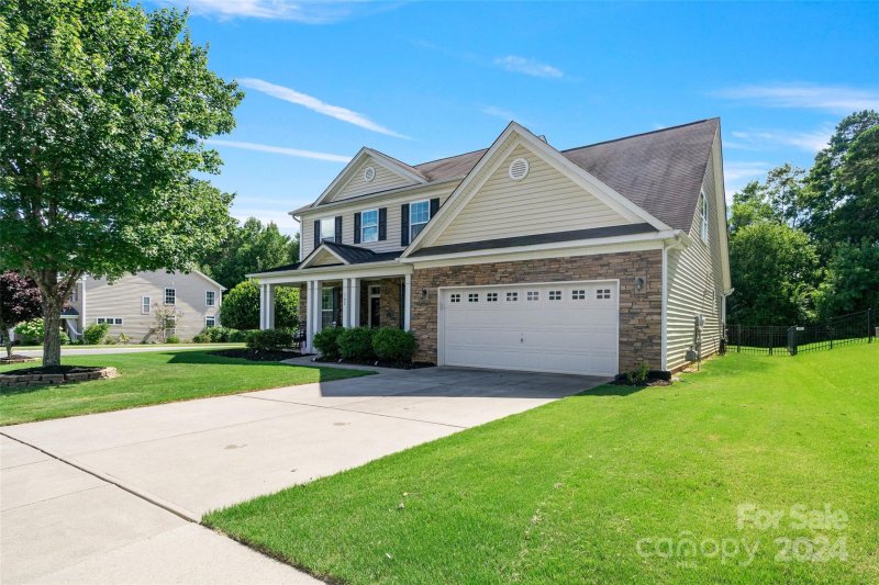 Property image 3 at 105 Annatto Way, Fort Mill, SC 29708