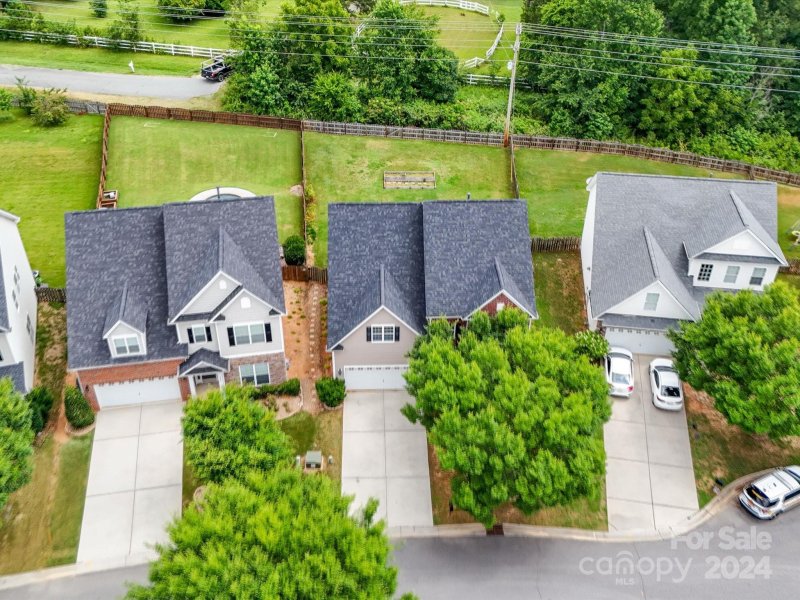 Property image 3 at 6013 Grassy Knoll Circle, Matthews, NC 28104