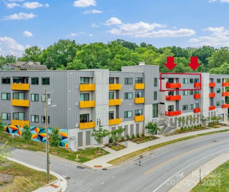 Property image 2 at 68 Craven Street, Asheville, NC 28806