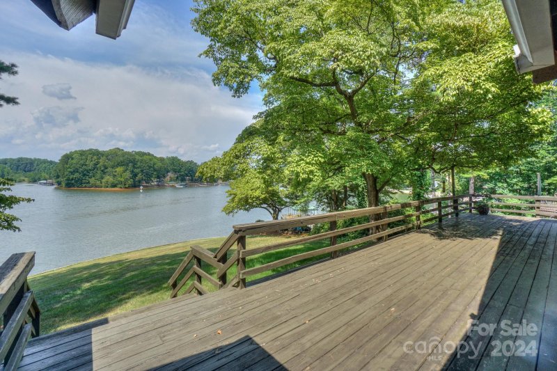 Property image 3 at 230 Shady Cove Road, Troutman, NC 28166