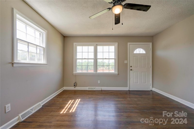 Property image 5 at 212 Stagecoach Road, Gastonia, NC 28052