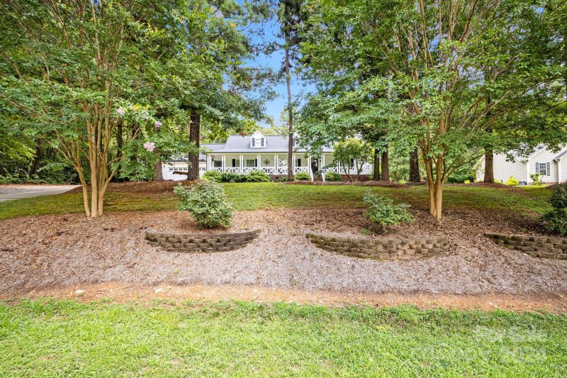 Property image 2 at 416 Cove Wood Drive, Denton, NC 27239