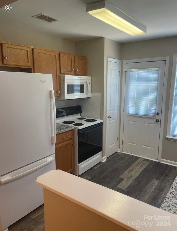 Property image 4 at 6613 Vlosi Drive, Charlotte, NC 28226