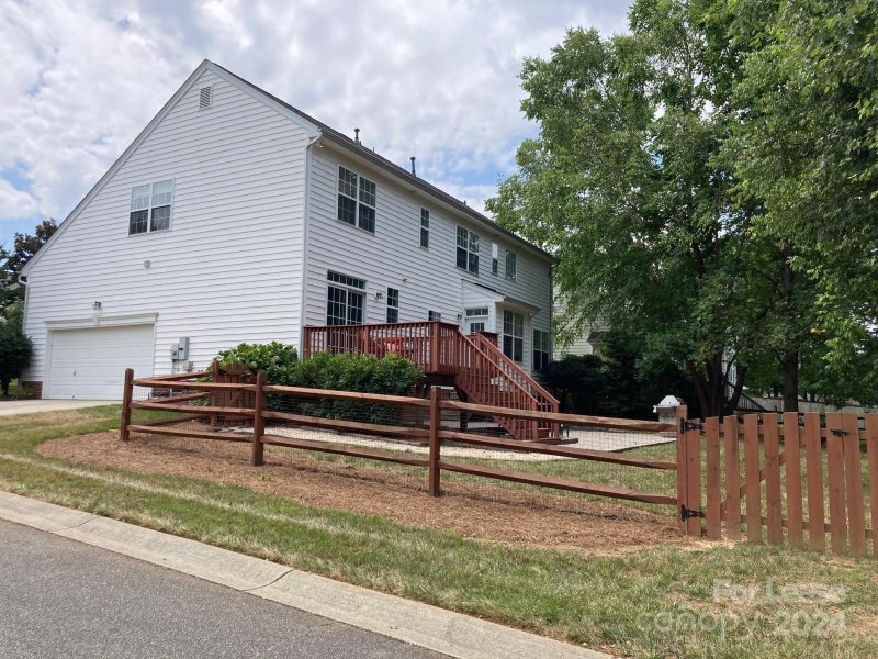 Property image 3 at 7466 Mountain Ridge Drive, Stanley, NC 28164