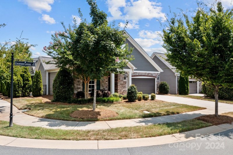 Property image 4 at 17012 Courtside Landing Drive, Cornelius, NC 28031